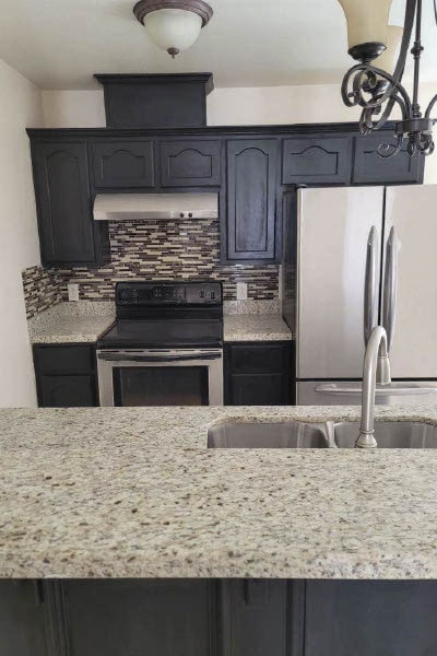 ¡Recientemente remodelado! ¡$875! Agua incluida.