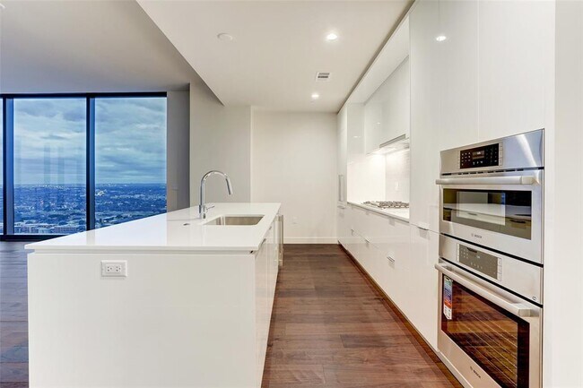 Photo - 44 East Ave Unidad 3901