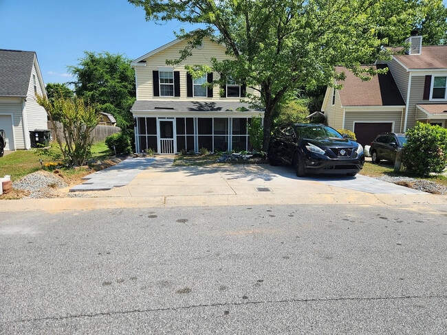 Photo - Room in House on 1st Turn Ct SW