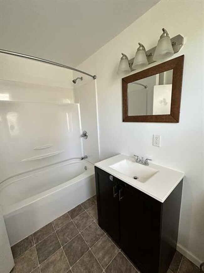 Photo - 806 N Coler Ave