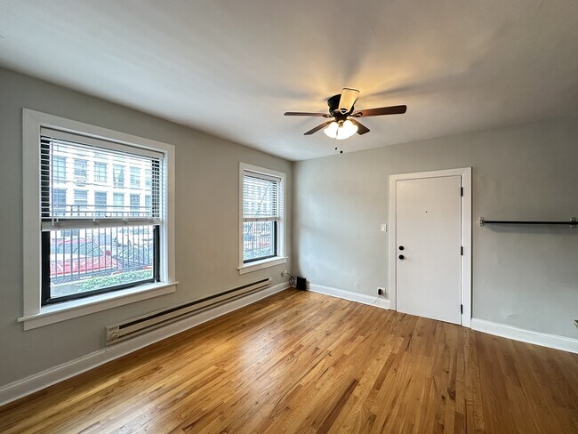 Photo - 625 W Patterson Ave Unit 209