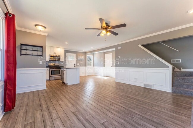 Photo - 215 Indian Trail