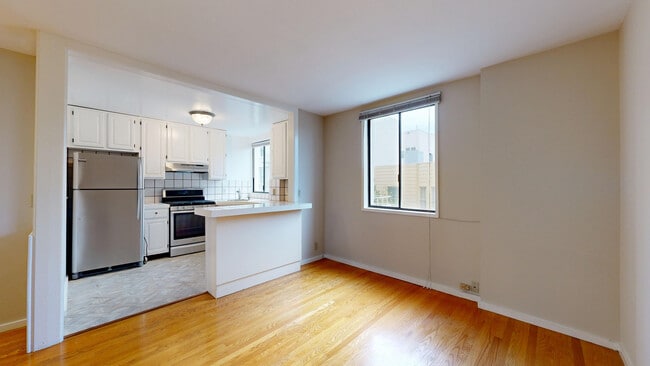 Building Photo - 1860 Jackson St Unit 103