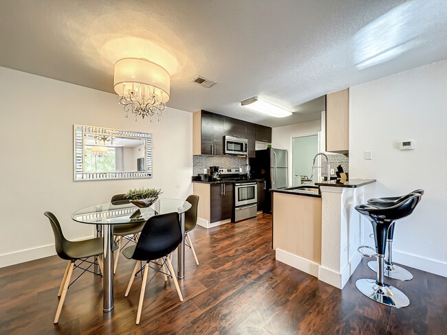 Photo - 7630 Pissarro Dr Unit 211