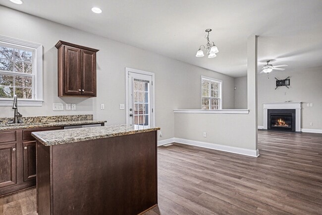 Photo - 201 Phillips Ridge Ln