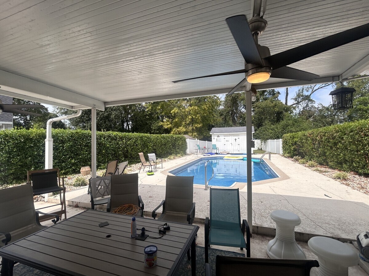 Photo - 1138 Victoria Dr