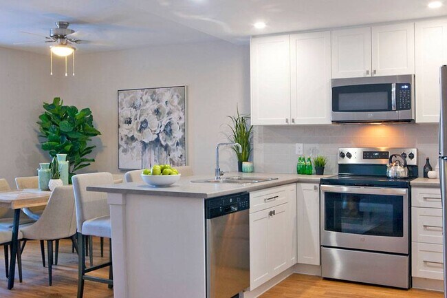 Photo - Prince Court/Princess Manor