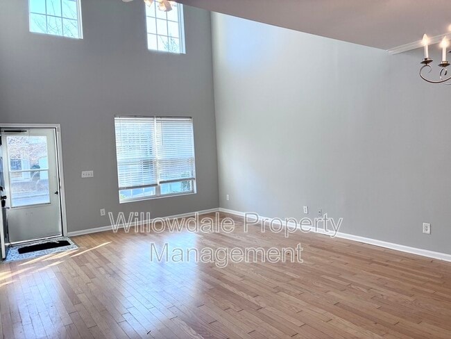 Photo - 954 Shining Wire Way