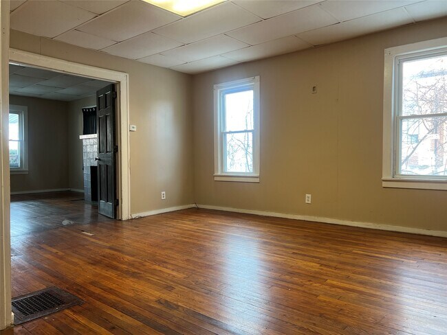 Photo - 274 Chenango St Unidad 1