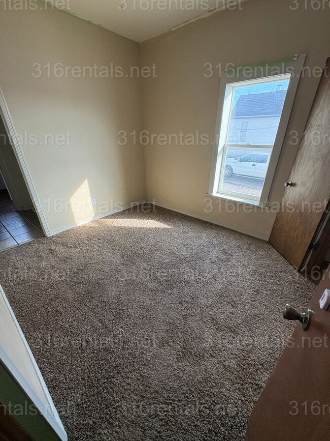 Photo - $899 - 2 bed 2 bath - Single Family Home