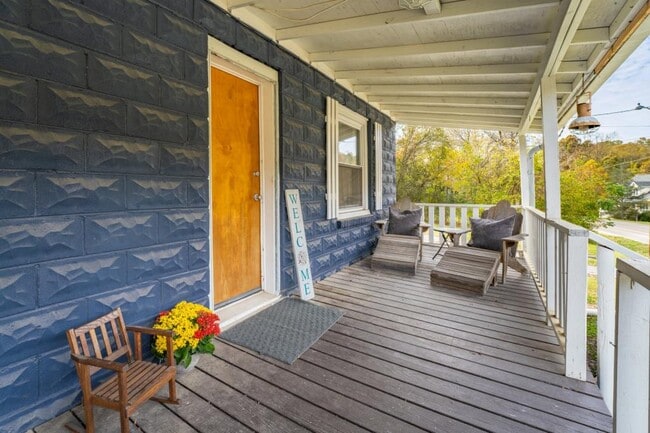Photo - 614 E Brushy Valley Dr