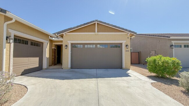 2041 W Sierra Sunset Trail