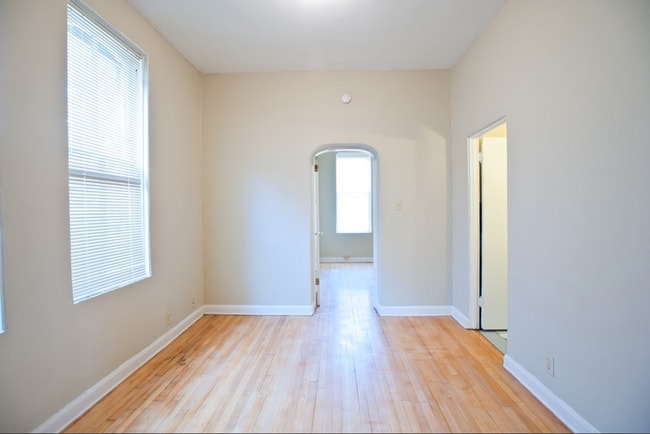 Photo - 1 BD/1BA w Heat near Brady