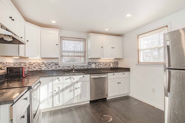 Photo - 16 Falconer Ave