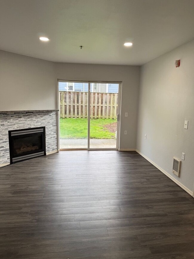 Photo - Cozy, 2 Bedroom Apartment for Rent in the Birchwood Neighborhood!