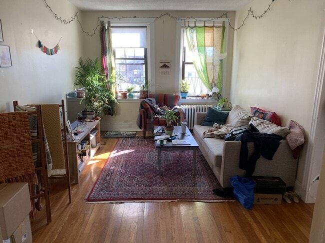 Photo - 185 Chestnut Hill Ave Unidad 2