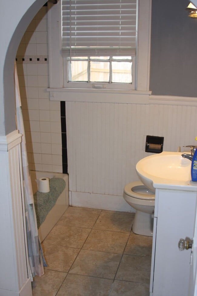 Photo - 722 W Cherry St Unit 722 W Cherry  B