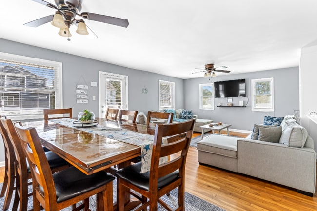 Photo - 12318 Snug Harbor Rd