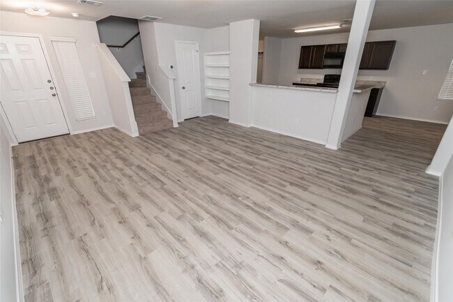 5514 Hawksbury Creek Trail