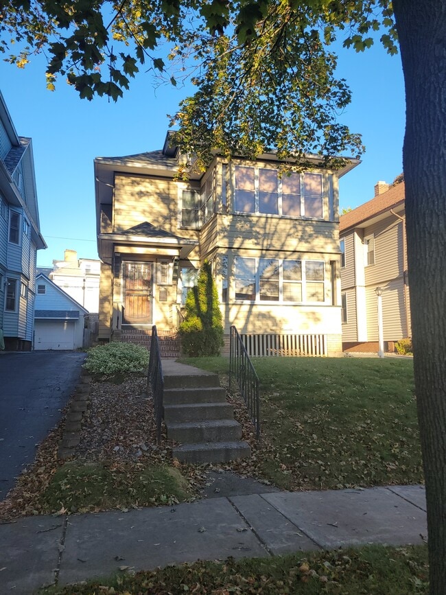 Entrada principal - 467 Maplewood Ave Unidad 467