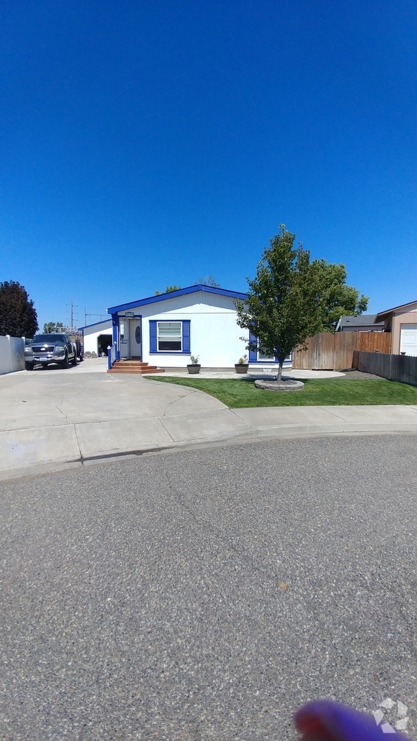 Building Photo - Great Kennewick Location Rental