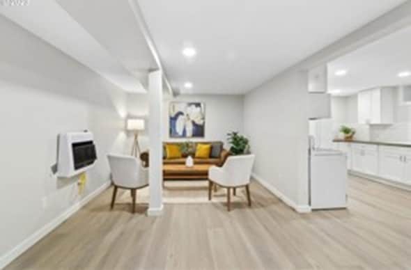 Building Photo - 7537 N Richmond Ave Unit B Rental