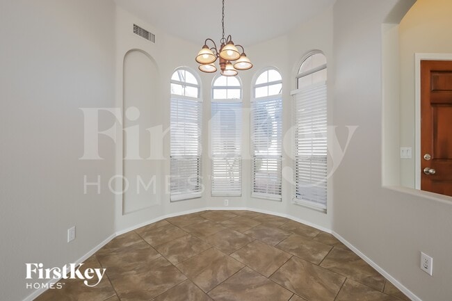 4117 W Park View Ln