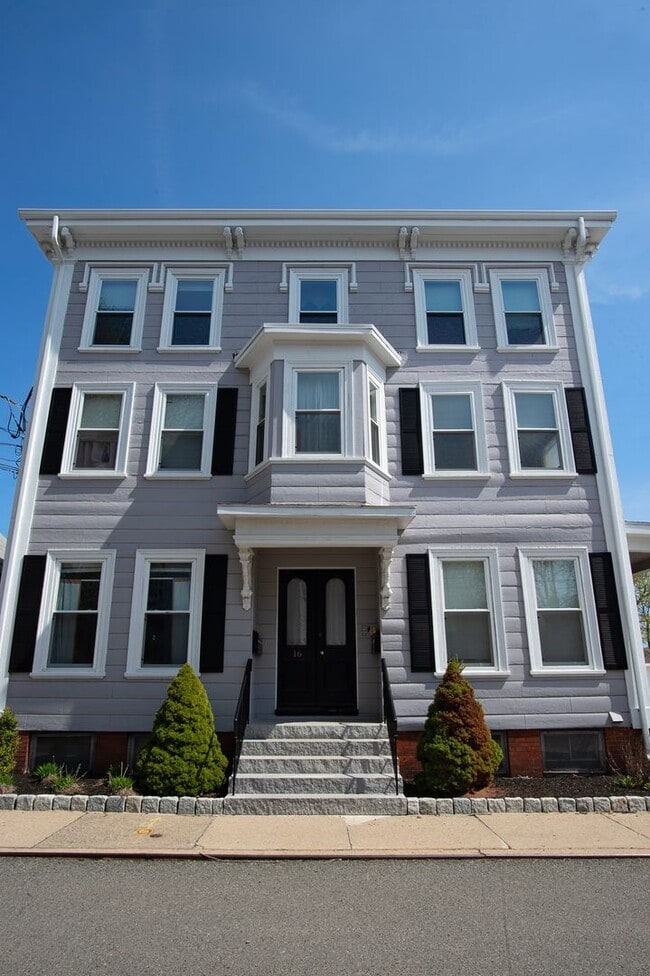 Building Photo - 16 Franklin Pl Unit 3R Rental