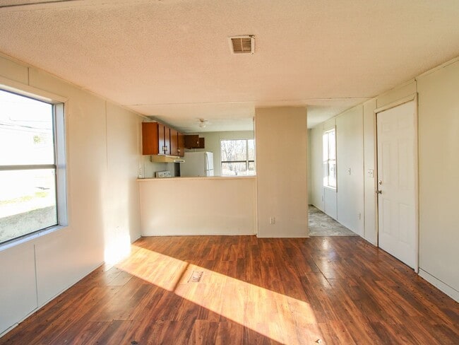 Photo - Great Location in Pulaski, TN