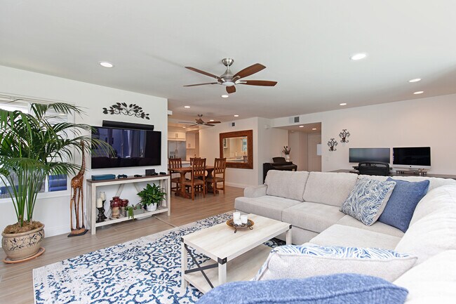 Sala de estar - 544 Via De La Valle Unidad B