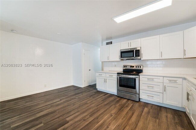 Photo - 5603 NW 27th Ct Unit 1