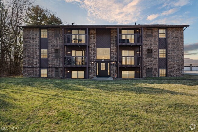 Building Photo - 1000 Piper Rd Unit 7 Rental