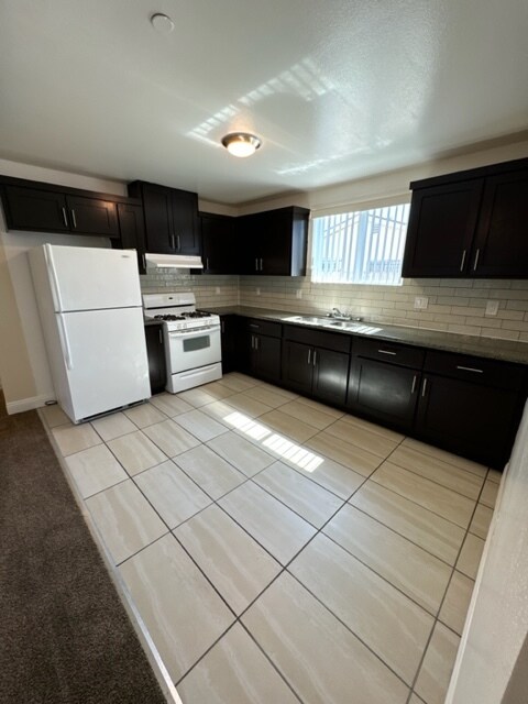 638-640 W Colden Avenue - 638-640 W Colden Avenue Homes
