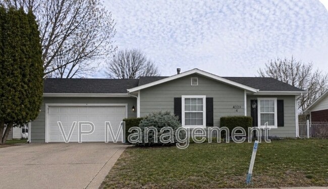 Building Photo - 4547 N Main St