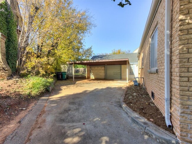 Photo - 2933 Cummings Dr