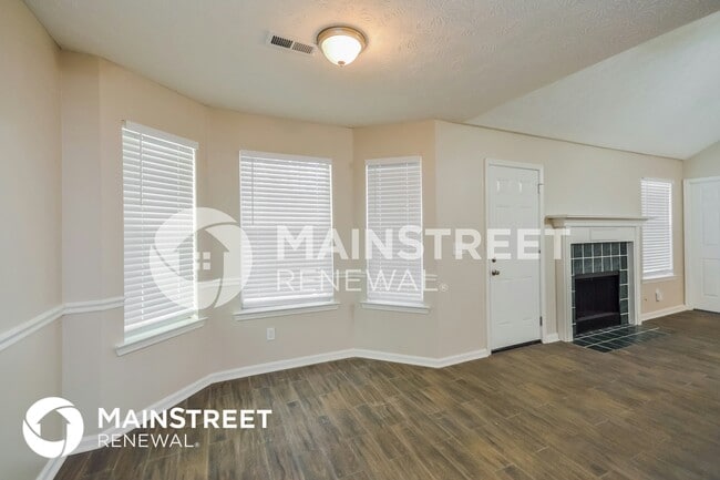 Photo - 851 Sweetwater Way