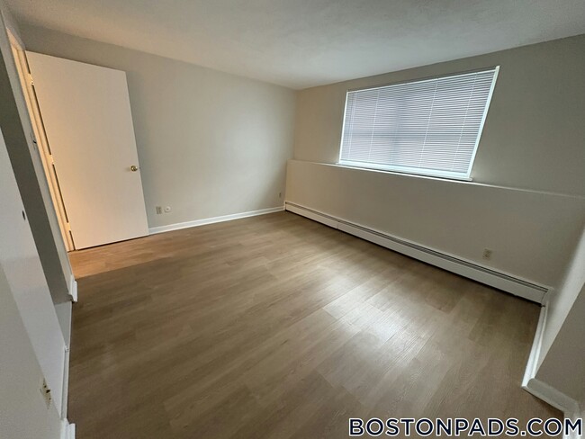 Photo - 13 River Dr Unit A