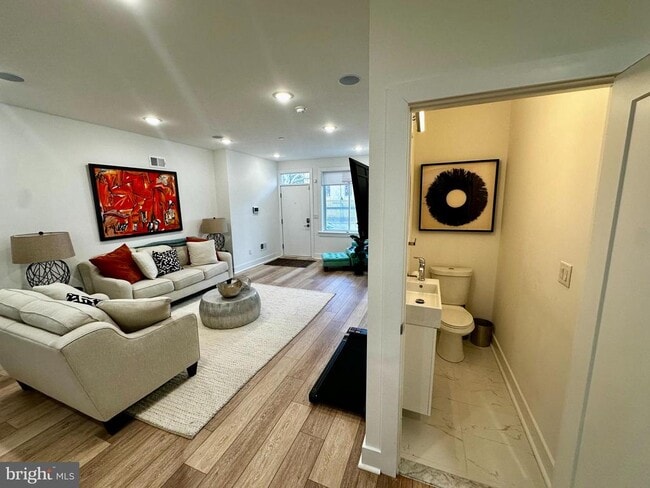 Photo - 2008 S College Ave