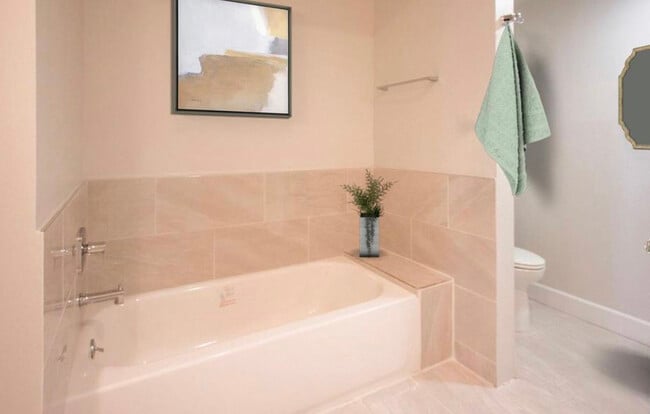 Photo - 423 N Palm Dr Unidad 302