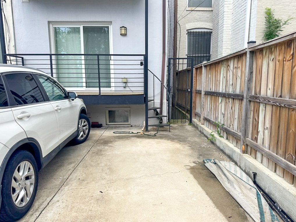 Photo - 2825 11th St NW