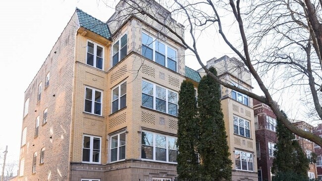 Photo - 4937 N Saint Louis Ave Apartment Unit 2S