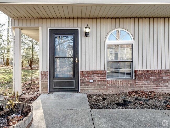 Building Photo - 805 E Sherwood Hills Dr Unit 805 Rental