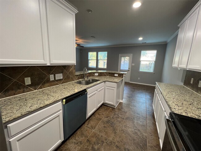 Photo - 6419 Densberry Ln