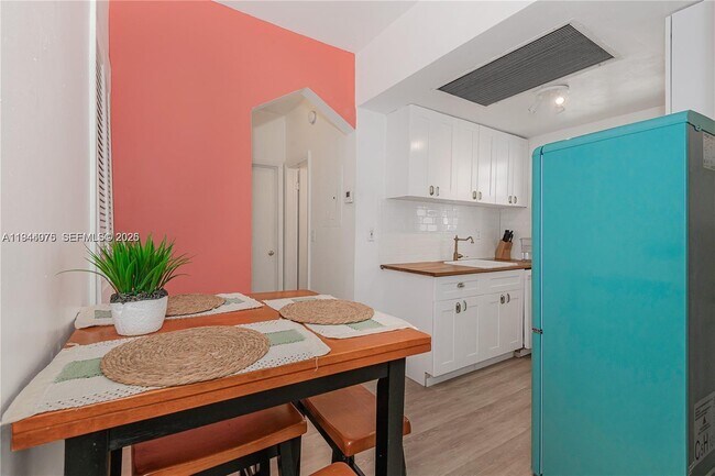 Photo - 530 15th St Unit 104