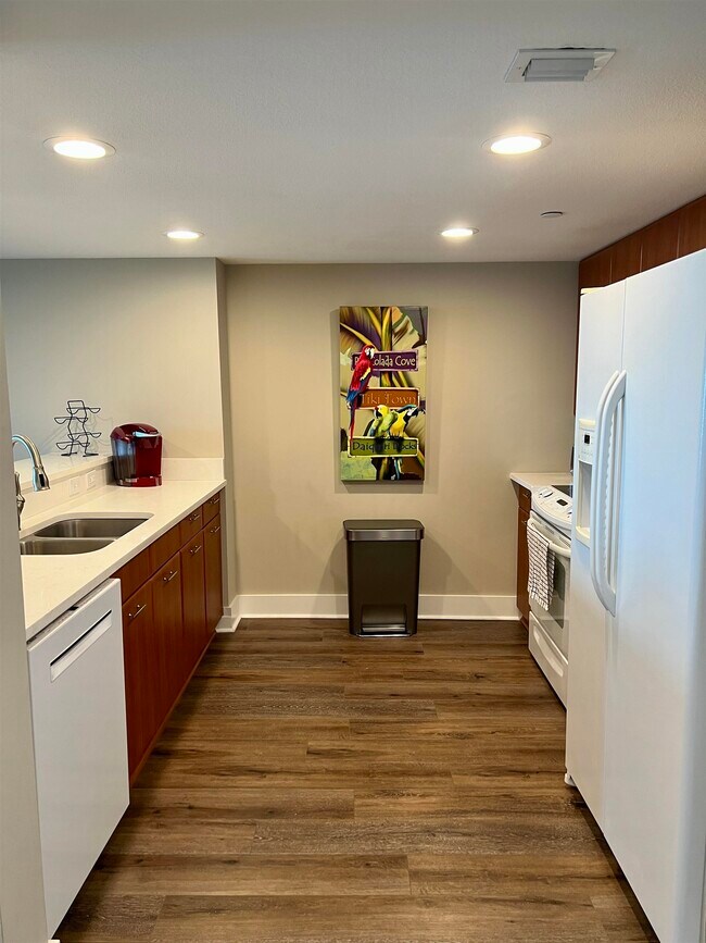 Photo - 300 S Duval St Unit 807