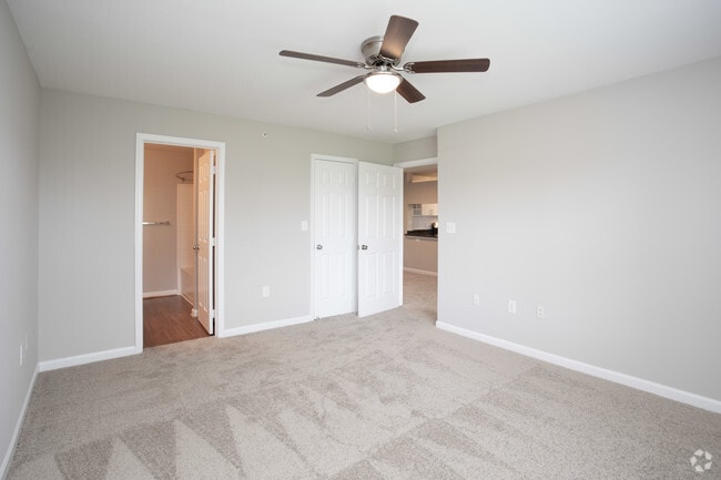 2BR, 2BA - 1,085 SF - Springfield