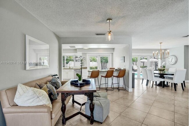 Photo - 2080 NE 65th St