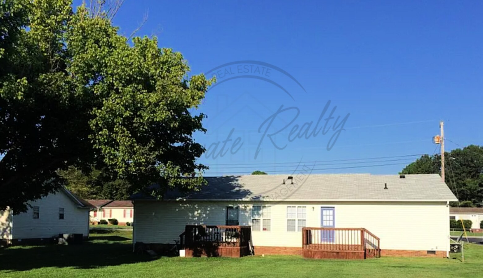 Photo - 220 Nowlin Dr