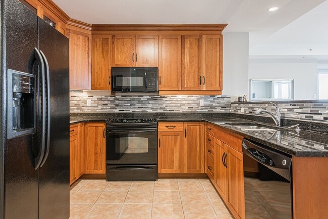 Photo - 5839 Cunard St