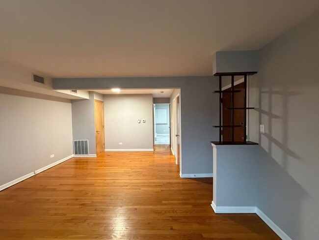 Photo - 5009 N River Rd Unit 2E